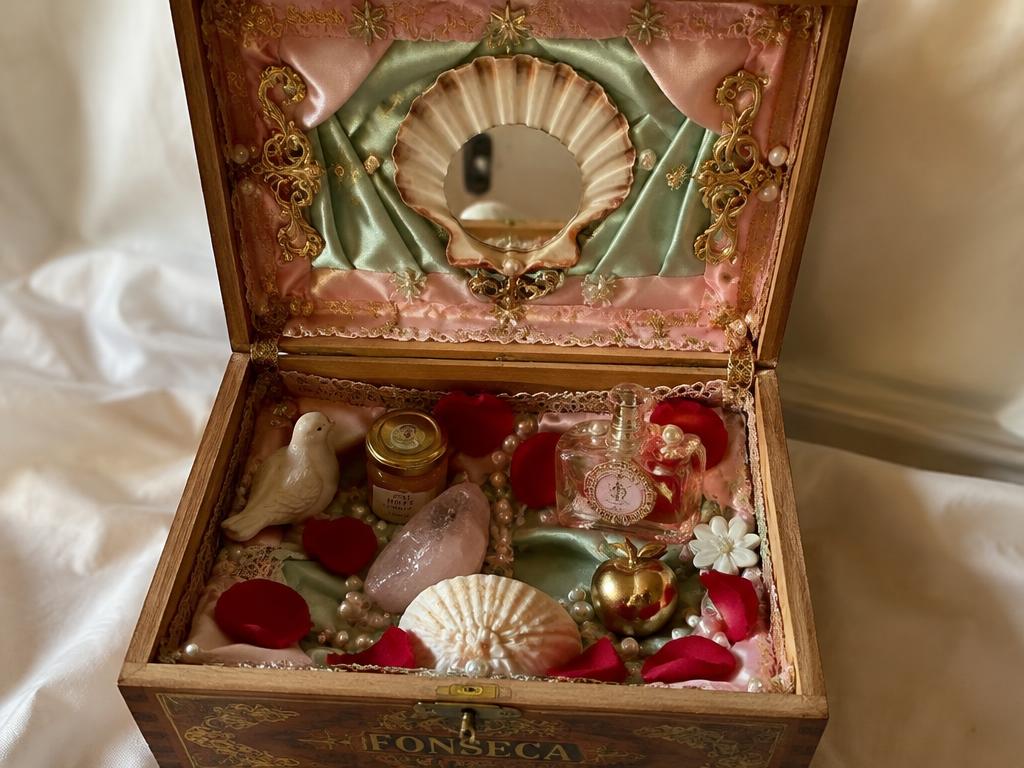 Altar box for Aphrodite